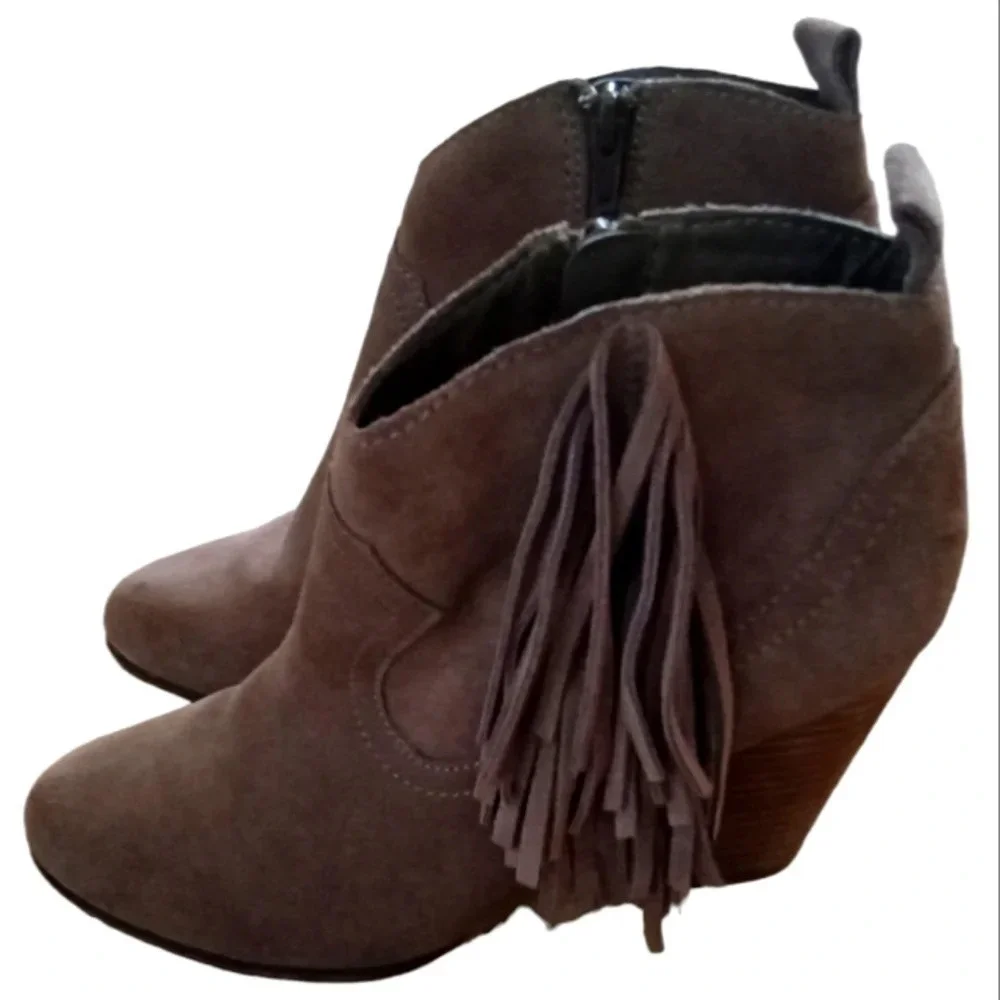 Steve Madden Womens Cian Leather Fringe Trim Booties Light Taupe Size 7.5